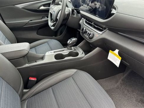 New 2026 Buick Envista Preferred w/ Advanced Safety Package FWD image 17