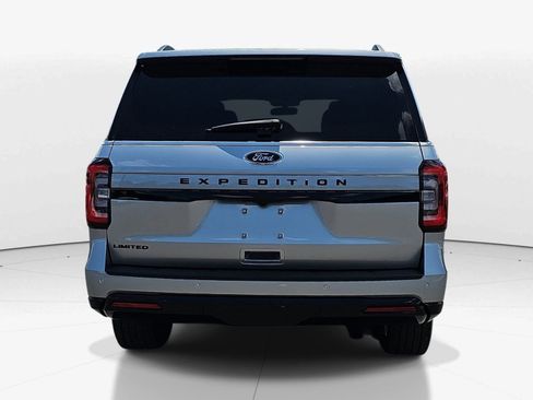 Used 2023 Ford Expedition Limited AWD/4WD image 5