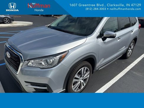 Used 2022 Subaru Ascent Touring image 1