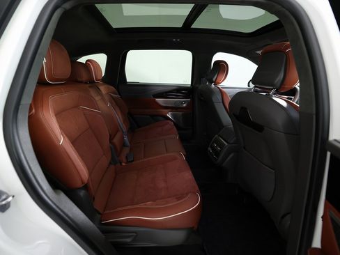 Used 2024 Lincoln Nautilus Black Label image 11