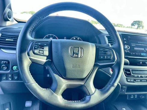 Certified 2024 Honda Ridgeline RTL image 17