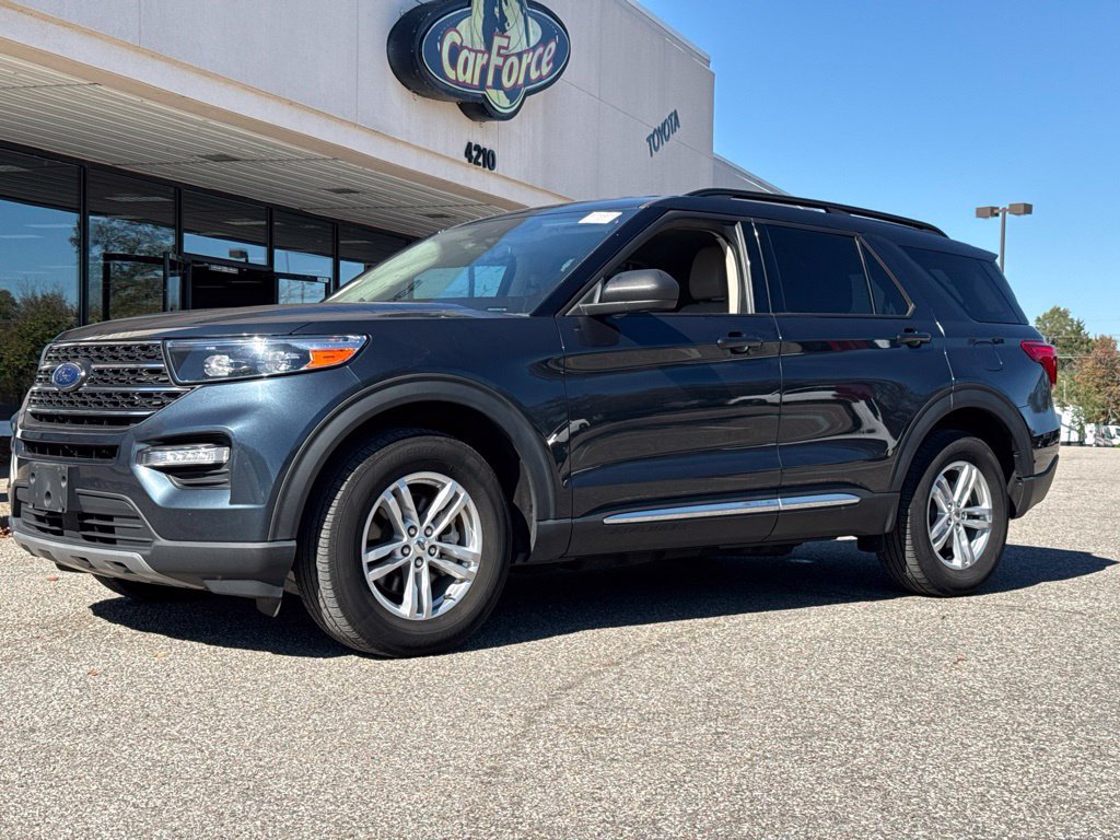 Used 2023 Ford Explorer XLT w/ Equipment Group 202A AWD/4WD image 10