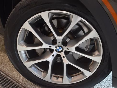 Used 2021 BMW X5 xDrive40i w/ Premium Package AWD/4WD image 28