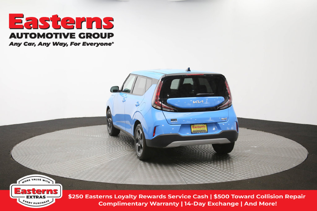 Used 2023 Kia Soul EX FWD image 39