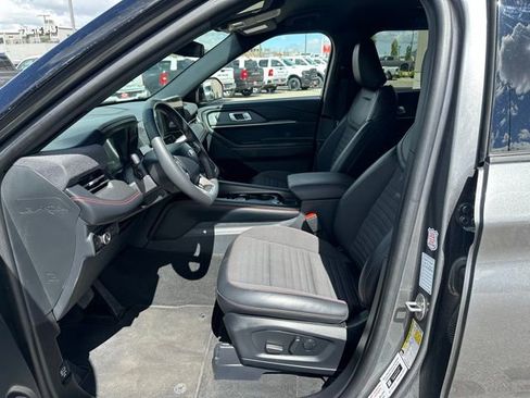 Used 2025 Ford Explorer ST-Line w/ ST-Line Street Pack AWD/4WD image 22