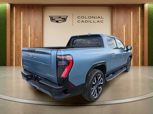 Used 2025 GMC Sierra EV Denali AWD/4WD image 7