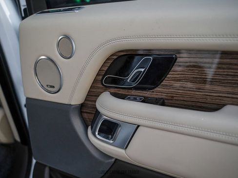 Used 2019 Land Rover Range Rover Supercharged AWD/4WD image 46