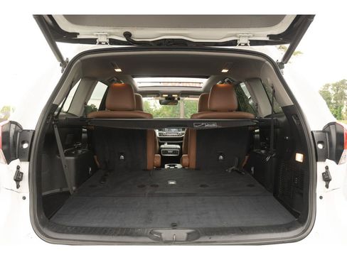 Used 2017 Toyota Highlander Limited Platinum AWD/4WD image 16