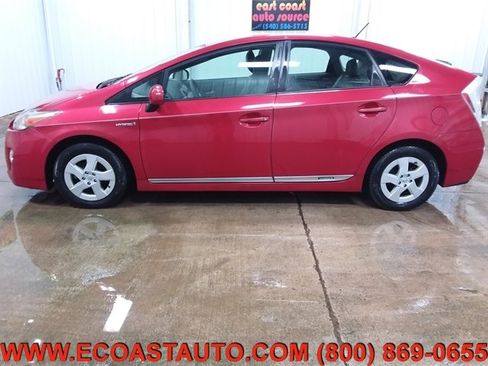Used 2011 Toyota Prius Three w/ Navigation Pkg image 5
