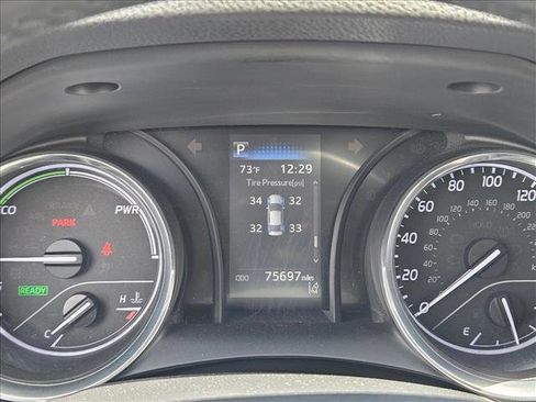 Used 2019 Toyota Camry SE image 11