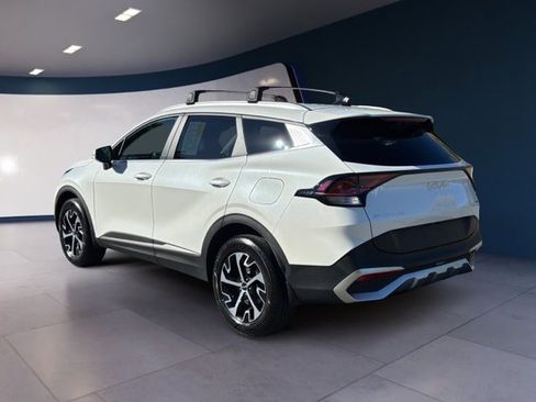 Certified 2023 Kia Sportage EX image 3