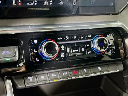 New 2026 GMC Sierra 3500 Denali w/ Denali Reserve Package image 14