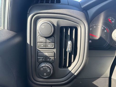 Used 2026 Chevrolet Silverado 1500 Custom w/ Turbomax Blackout Package AWD/4WD image 21