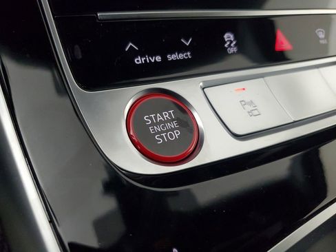 New 2026 Audi SQ7 Premium Plus image 32