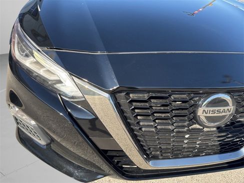Used 2020 Nissan Altima 2.5 SR image 34