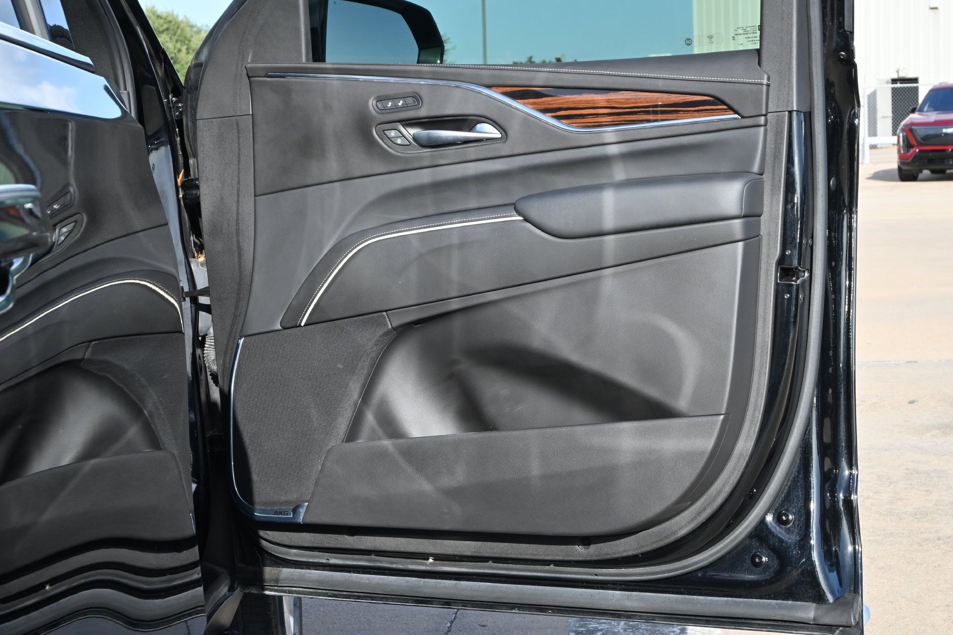 Certified 2024 Cadillac Escalade Luxury RWD image 26