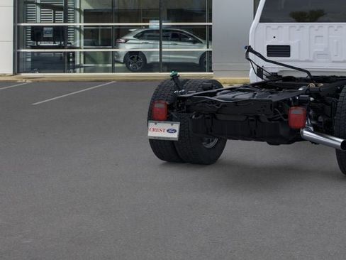 New 2025 Ford F550 4x4 Regular Cab Super Duty image 21