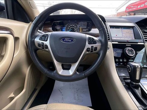 Used 2017 Ford Taurus Limited image 5
