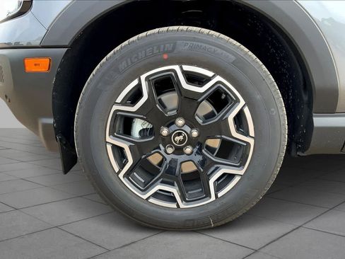 New 2025 Ford Bronco Sport Outer Banks w/ Outer Banks Tech Package+ image 11