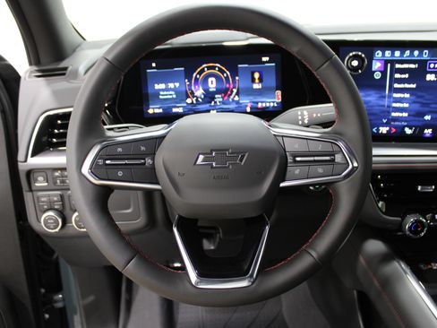 Used 2026 Chevrolet Suburban RST w/ RST Capability Package image 9