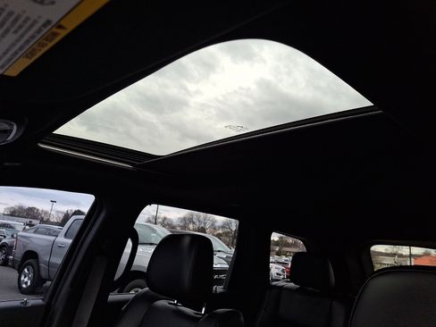 Used 2020 Jeep Grand Cherokee Altitude image 14