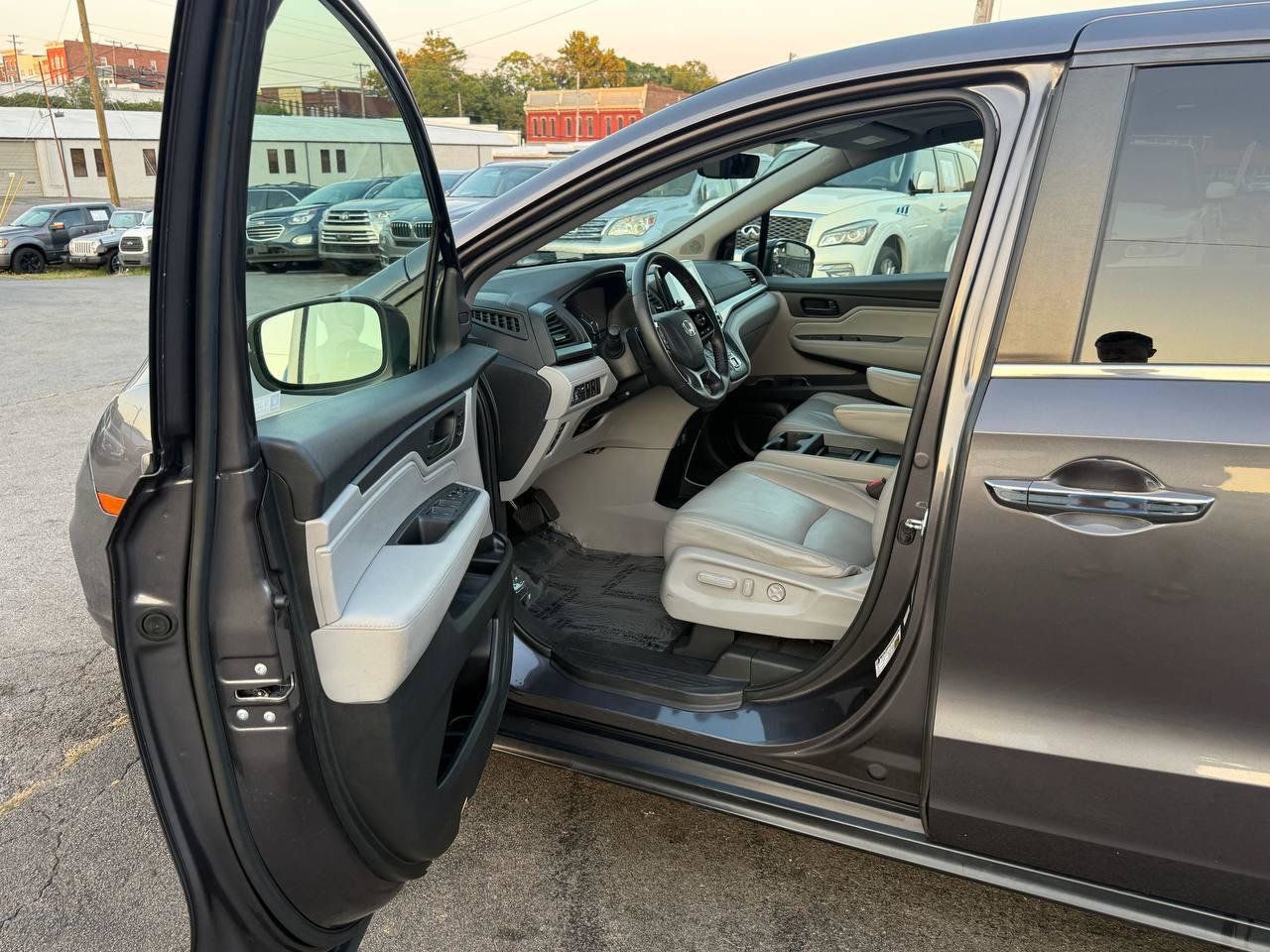 Used 2019 Honda Odyssey EX-L image 16
