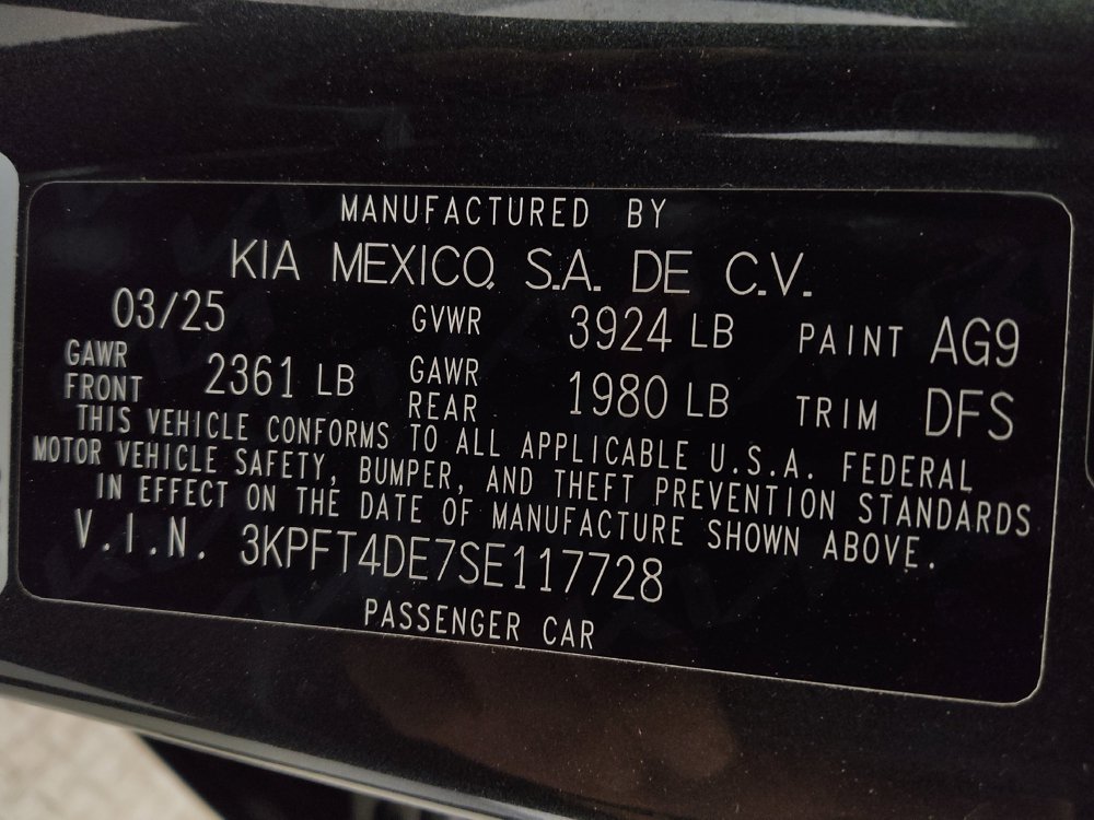 Used 2025 Kia K4 FWD image 33