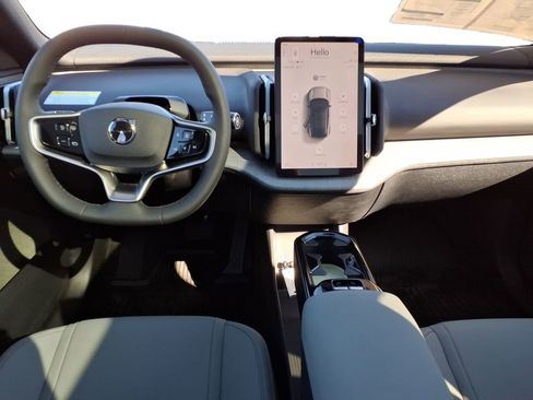 New 2025 Volvo EX30 Plus w/ Protection Package Premier image 8