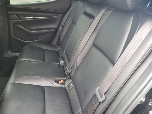 Used 2019 MAZDA MAZDA3 AWD Hatchback w/ Preferred Pkg image 13