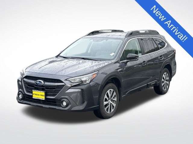 Certified 2025 Subaru Outback Premium AWD/4WD image 3