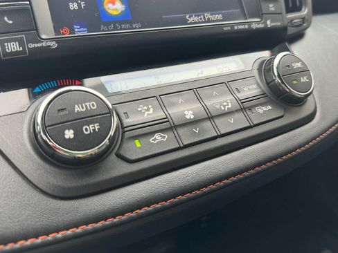 Used 2016 Toyota RAV4 SE w/ Advanced Technology Package AWD/4WD image 13