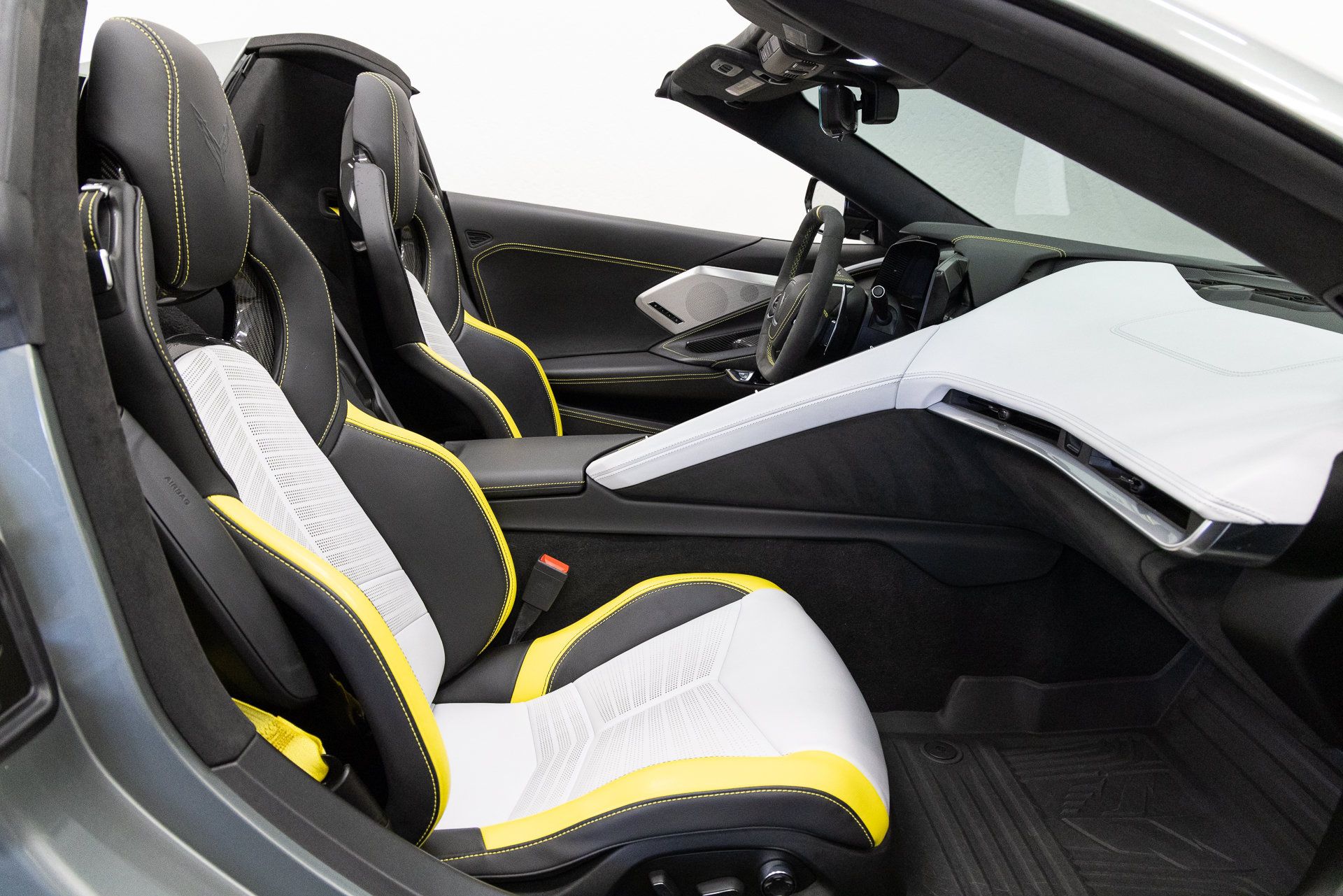 Used 2022 Chevrolet Corvette Stingray Premium Conv RWD image 13