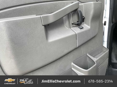 Certified 2024 Chevrolet Express 2500 Extended image 34