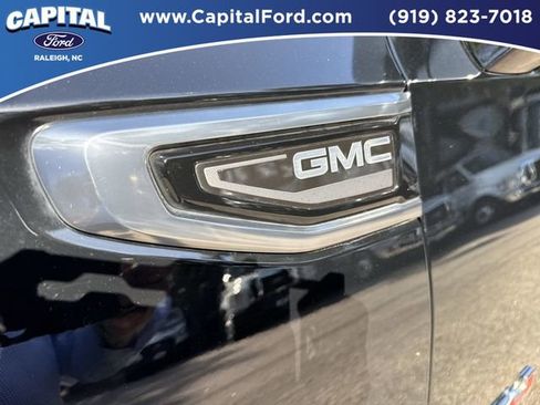 Used 2023 GMC Yukon AT4 w/ AT4 Premium Plus Package AWD/4WD image 13