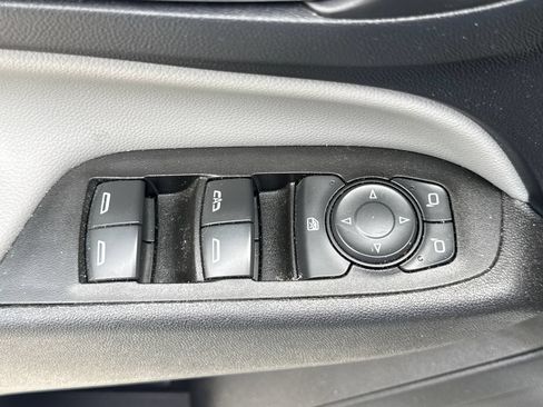 Used 2021 Chevrolet Equinox LS w/ LS Convenience Package FWD image 14