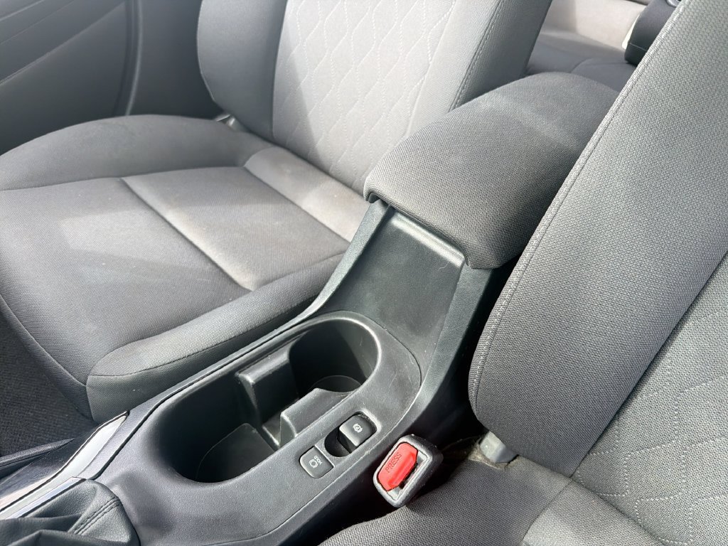 Used 2024 Toyota Corolla LE FWD image 22