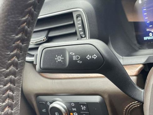 Used 2022 Ford Explorer King Ranch w/ Premium Technology Package image 21