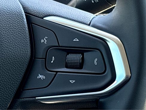 New 2026 Chevrolet Trax LT FWD image 12