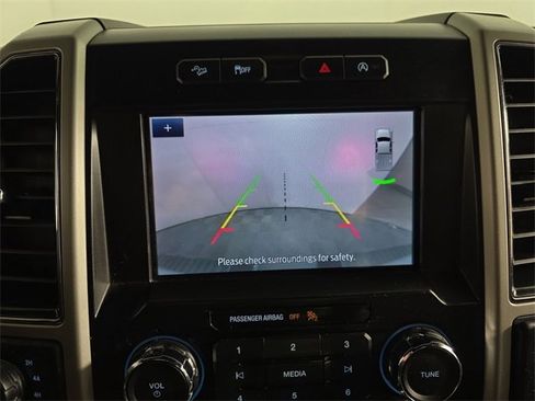 Used 2019 Ford F150 Lariat image 16