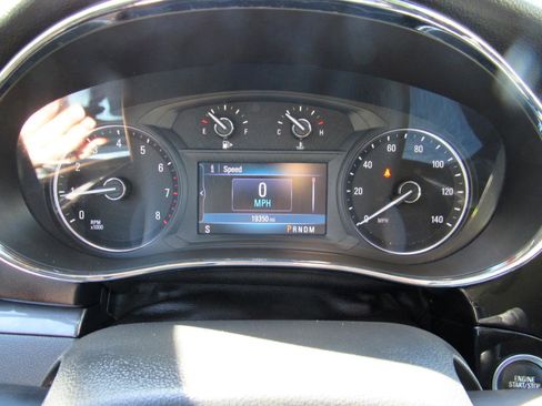 Used 2020 Buick Encore Preferred AWD/4WD image 20