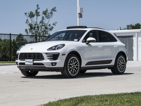 Used 2018 Porsche Macan AWD/4WD image 5