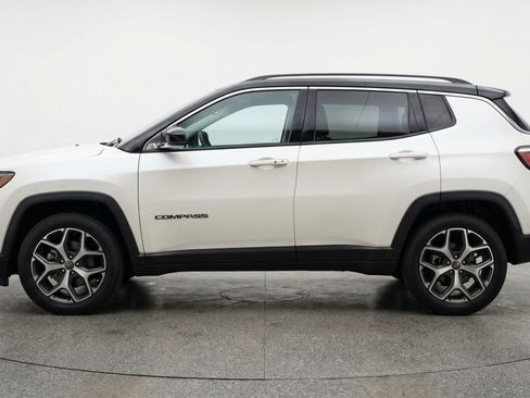 Used 2025 Jeep Compass Limited AWD/4WD image 5