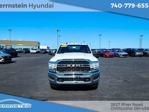 Used 2024 RAM 3500 Tradesman w/ Chrome Appearance Group AWD/4WD image 2