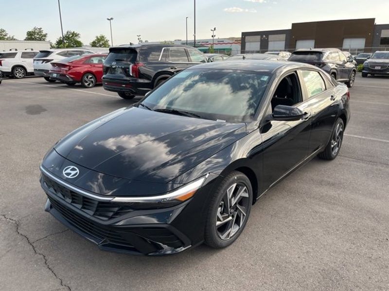 New 2025 Hyundai Elantra Sport image 1