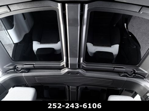 Used 2025 GMC Hummer EV 3X AWD/4WD image 12