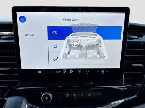 Used 2023 Ford Transit 350 XLT image 16