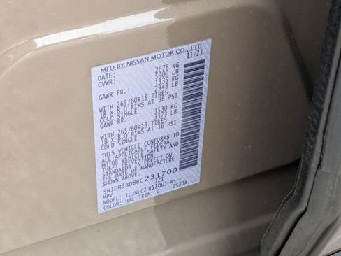 Used 2024 Nissan Pathfinder Rock Creek AWD/4WD image 27