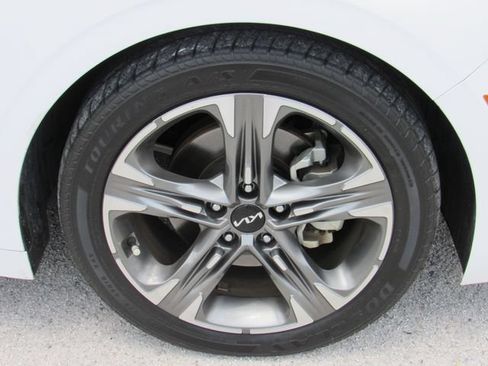 Used 2022 Kia K5 EX w/ EX Premium Package FWD image 9