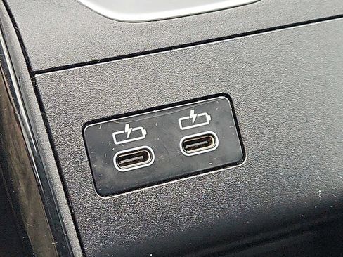 Used 2025 BMW X1 xDrive28i image 23