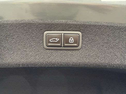 Used 2025 Genesis G80 2.5T Advanced AWD/4WD image 16